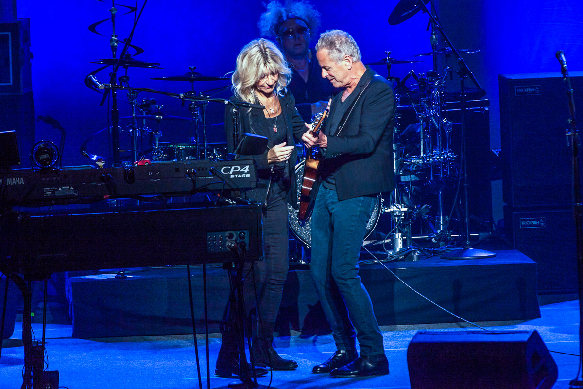 Lindsey Buckingham & Christine McVie Bring their Chemistry to the Majestic Theater