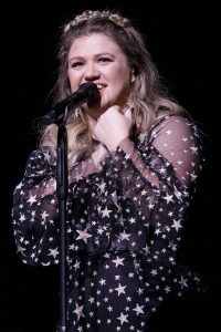 Kelly Clarkson at ACL Live at the Moody Theater, Austin, TX 12/13/2017. © 2017 Jim Chapin Photography