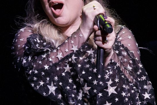 Kelly Clarkson at ACL Live at the Moody Theater, Austin, TX  12/13/2017. © 2017 Jim Chapin Photography
