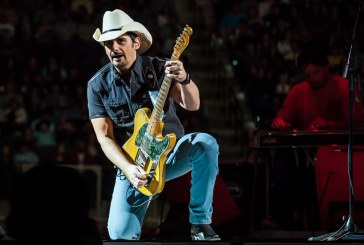 Brad Paisley's San Antonio Rodeo Concert Packed With Great Hits and a Killer Solo