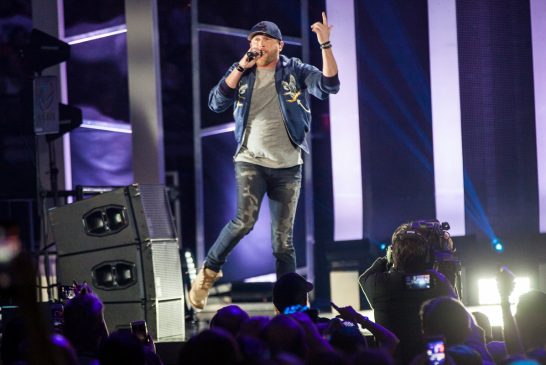 Cole Swindell, iHeart Country Music Festival, Photo by Michael Mullinex
