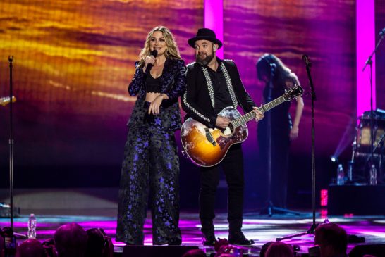 Sugarland, iHeart Country Music Festival, Photo by Michael Mullinex