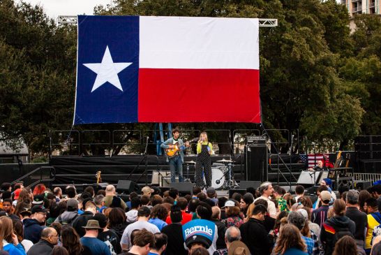 Molly Burch -Bernie Sanders Rally - Austin Auditorium Shores 2020 1