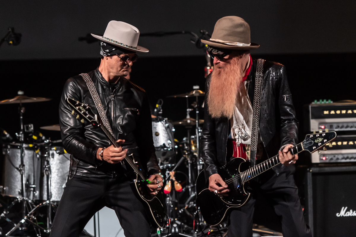 billy gibbons tour band